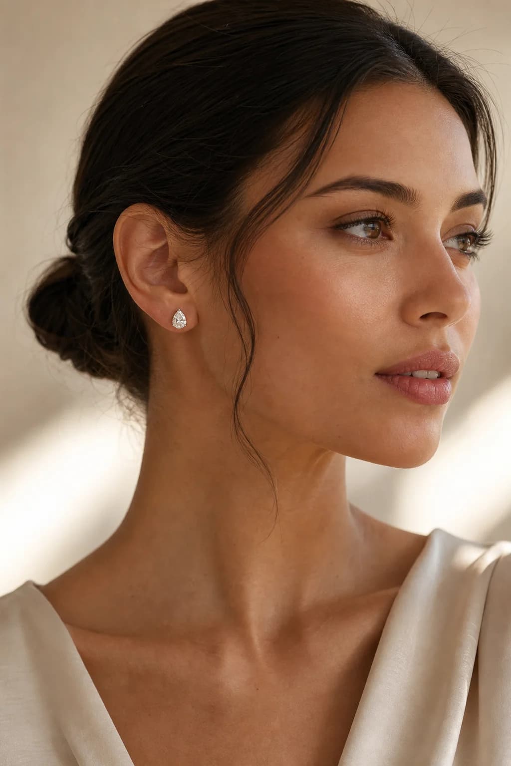 vaelo pear cut moissanite stud earring